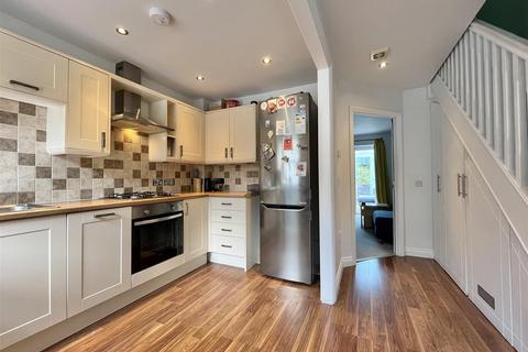 undefined, Queen Street, Glossop