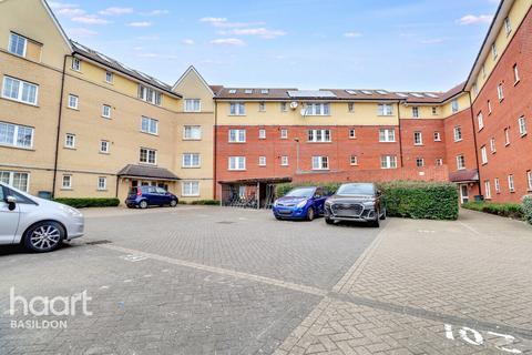 32 Herschell Court, Basildon, SS14 3TG