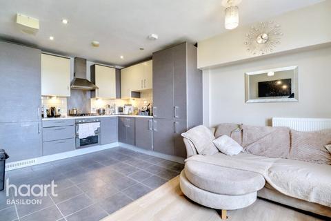32 Herschell Court, Basildon, SS14 3TG
