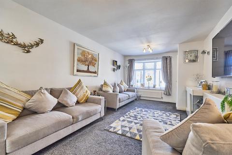 3 bedroom detached house for sale, Bearsden Crescent, Hinckley
