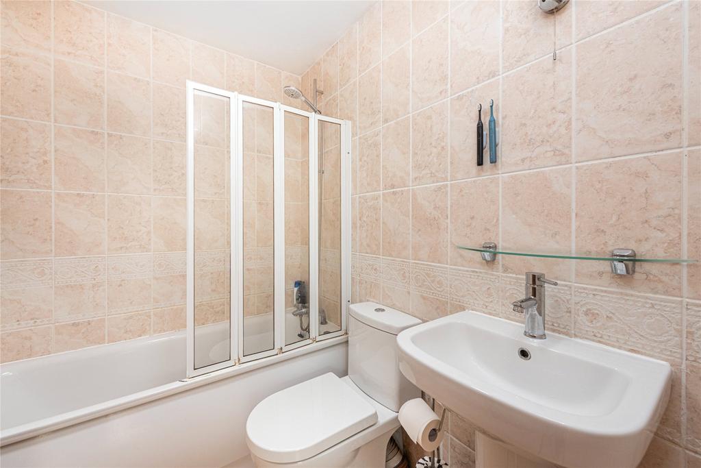 En Suite Bathroom