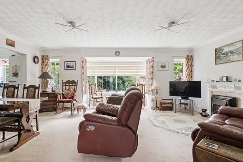 2 bedroom retirement property for sale, Harrison Close, Hitchin, SG4