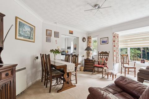 2 bedroom retirement property for sale, Harrison Close, Hitchin, SG4