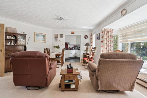 2 bedroom retirement property for sale, Harrison Close, Hitchin, SG4