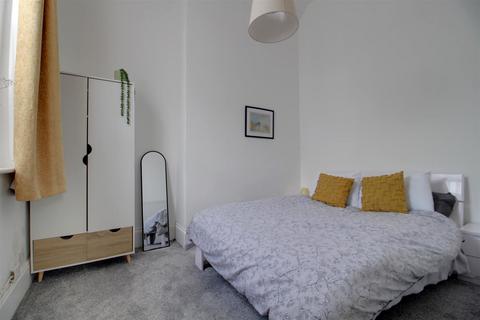 undefined, Commercial Road, Gloucester