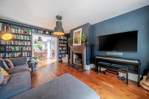 9 Wharncliffe Gardens, London, SE25 6DG