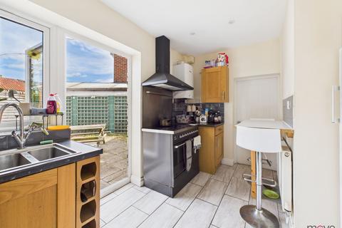 3 Chequers Road, Gloucester, GL4 6BL