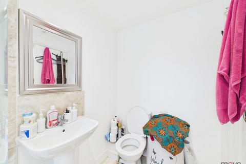 3 Chequers Road, Gloucester, GL4 6BL