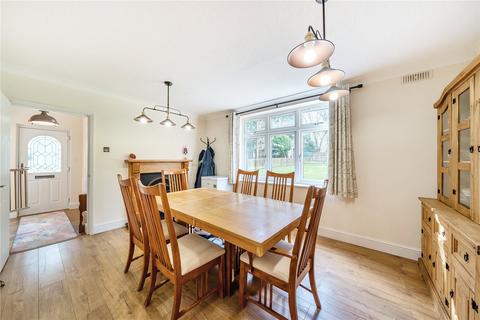 5 bedroom end of terrace house for sale, Bramley Gardens, Watford, Hertfordshire