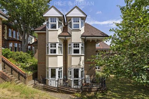 2 bedroom retirement property for sale, Arterberry Road, London SW20
