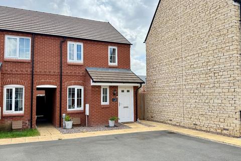2 bedroom end of terrace house for sale, Otter Street, Rothwell