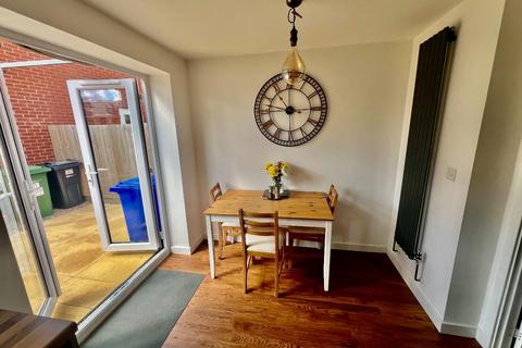 2 bedroom end of terrace house for sale, Otter Street, Rothwell