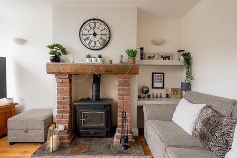15 Moore Avenue, York, YO10 3RU
