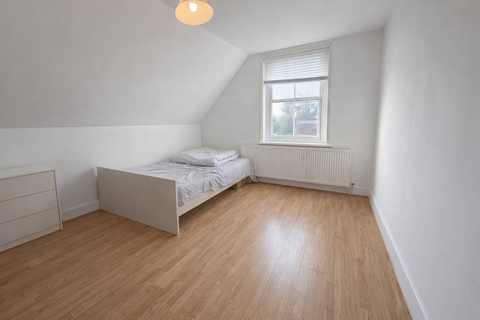 1 bedroom house of multiple occupation to rent, Stratford Road, Watford, Hertfordshire