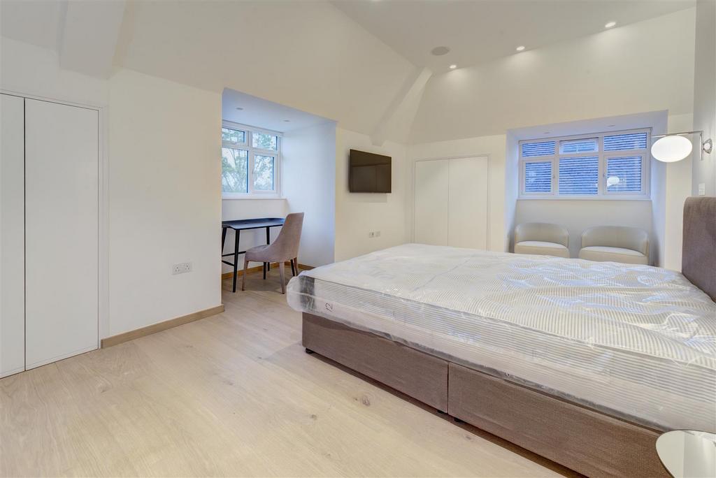 37 linden lea 353546 top Bed1 RGB.jpg