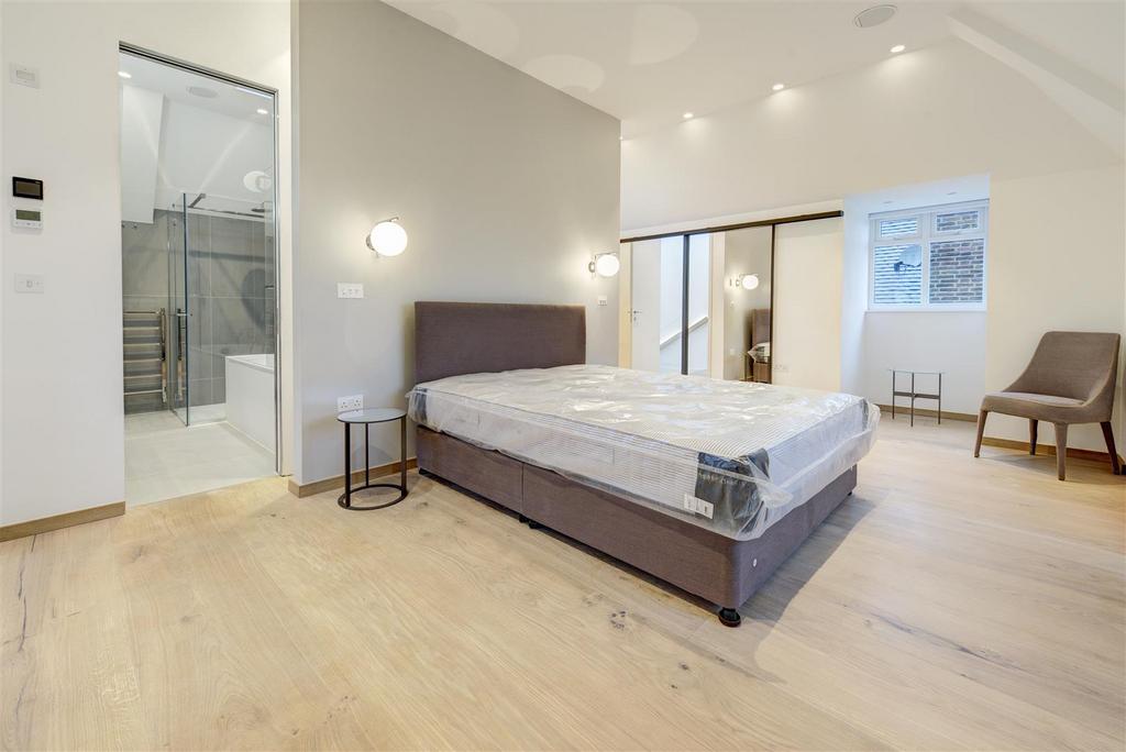 37 linden lea 353546 top Bed2 RGB.jpg