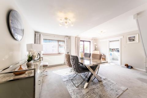 5 bedroom semi-detached house for sale, Andrews Close, Tarvin