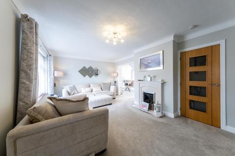 5 bedroom semi-detached house for sale, Andrews Close, Tarvin