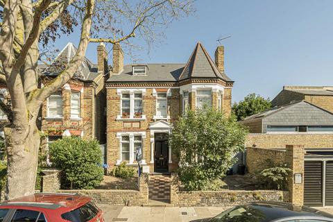 1 bedroom flat for sale, Claremont Road, St Margarets TW1