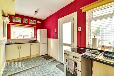 3 bedroom semi-detached house for sale, Rookery Road, Mexborough