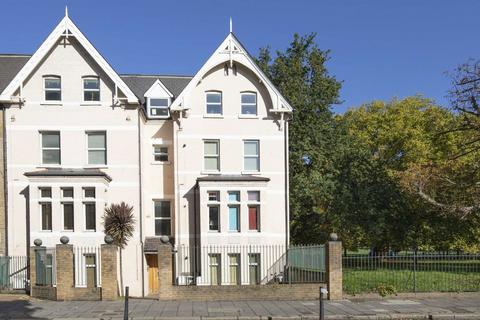 The Vale, London W3