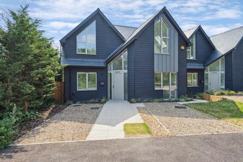 4 bedroom detached house for sale, Kingsoak, Hitchin, SG4