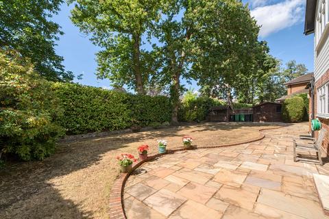 4 bedroom detached house for sale, Crossacres, Woking GU22