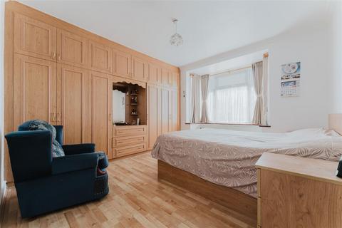 23 Cranbrook Road, Hounslow, TW4 7BW