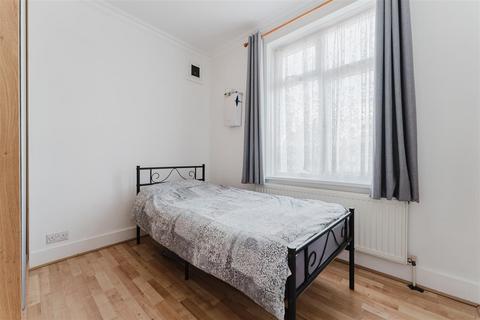23 Cranbrook Road, Hounslow, TW4 7BW