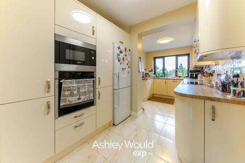 undefined, Yew Tree Lane, Rowley Regis B65