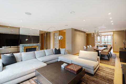 3 bedroom apartment to rent, Vicarage Gate, London, W8