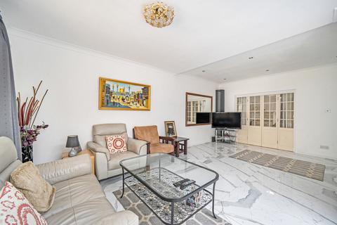Burgess Avenue, London NW9