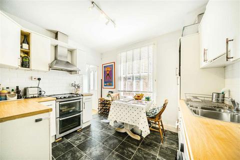 18 Princes Road, Teddington, TW11 0RW