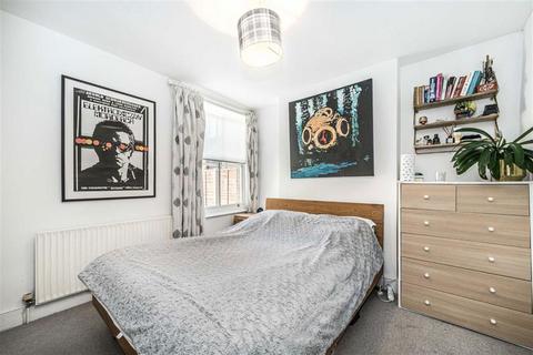 18 Princes Road, Teddington, TW11 0RW