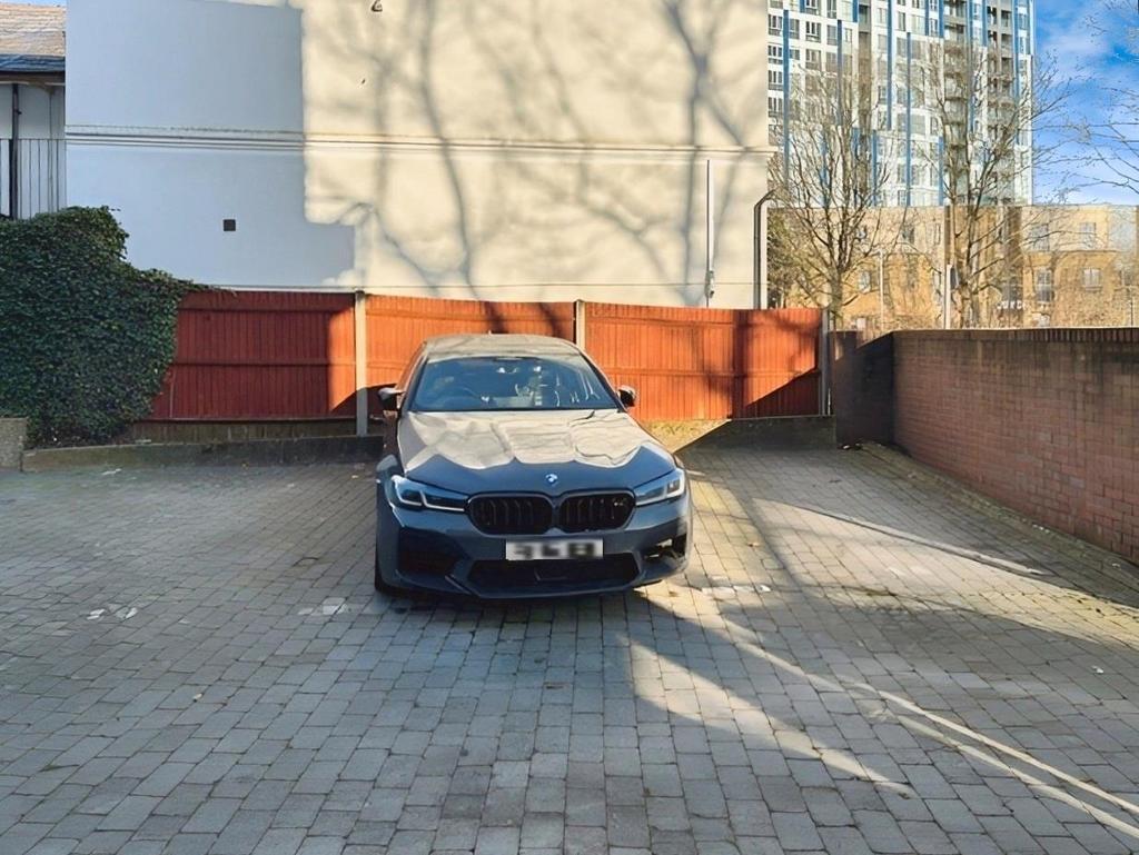 736773ea-Parking 201.jpg