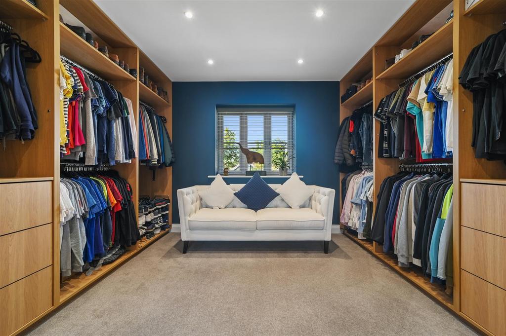 Walk In Wardrobe
