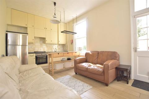 1 bedroom house to rent, Albert Place, Gloucestershire GL52