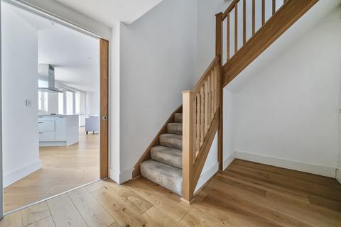 2 bedroom maisonette for sale, 1 Maritime Walk, Ocean Village, Southampton, Hampshire, SO14