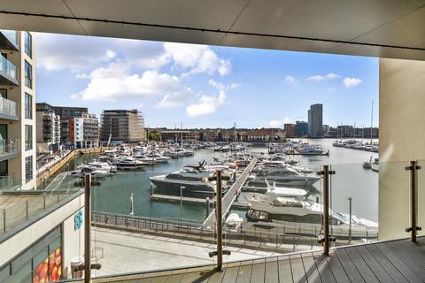 2 bedroom maisonette for sale, 1 Maritime Walk, Ocean Village, Southampton, Hampshire, SO14