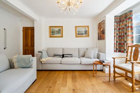 undefined, North Drive, Beaconsfield, HP9