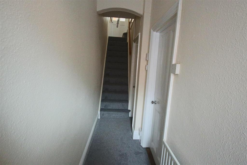 176 King Street hallway 1.JPG