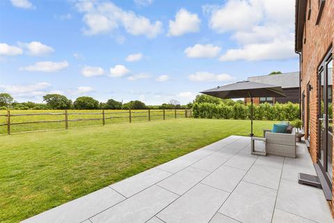 5 bedroom detached house for sale, The Street, Bossingham, Canterbury, Kent