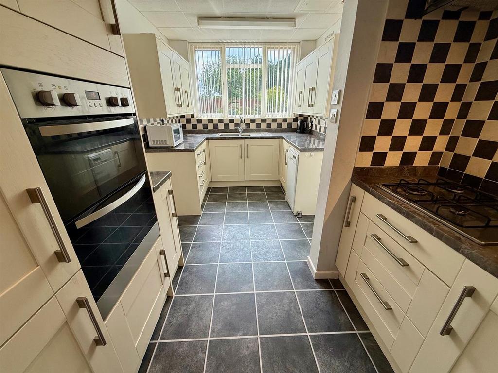 RA11 Kitchen.jpg