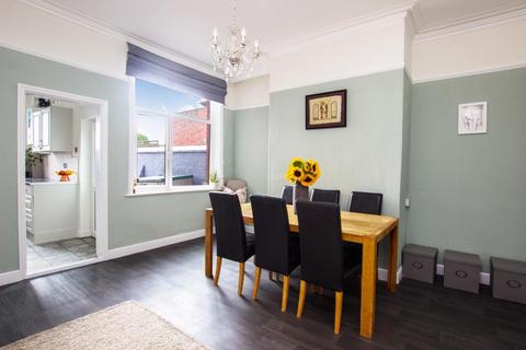 69 Cemetery Road, Darwen, BB3 2LZ