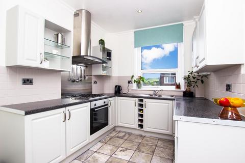 69 Cemetery Road, Darwen, BB3 2LZ