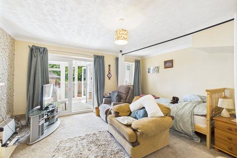 3 bedroom end of terrace house for sale, Blossom Close, Worcester, Worcestershire, WR5
