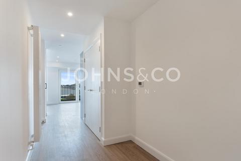 1 bedroom apartment to rent, Ellipse House, Royal Eden Docks, London, E16