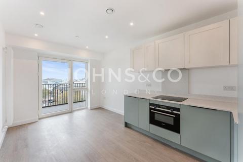 1 bedroom apartment to rent, Ellipse House, Royal Eden Docks, London, E16