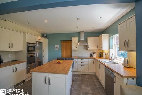 3 bedroom detached bungalow for sale, Markham Road  Askham , Newark NG22