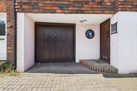 undefined, Middle Street, Shoreham by sea